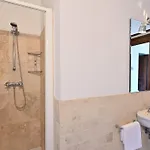 Bella Vista Apartment